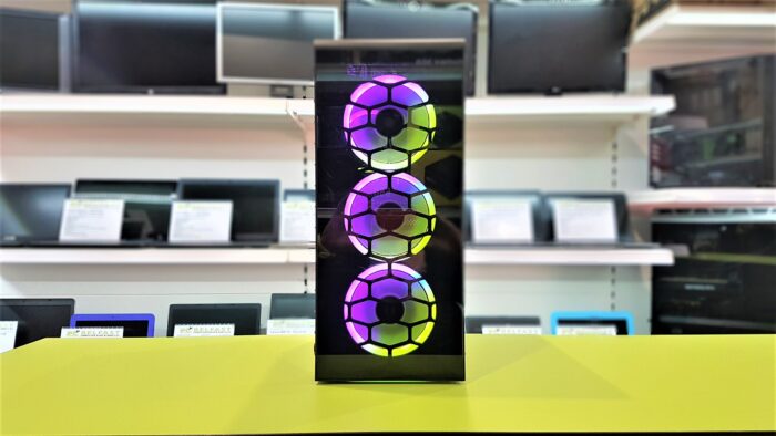 Custom Gaming Desktop / AMD Ryzen 3 4.00GHz / 8GB RAM / 120GB SSD & 1TB HDD / Radeon VEGA 8 - Image 3