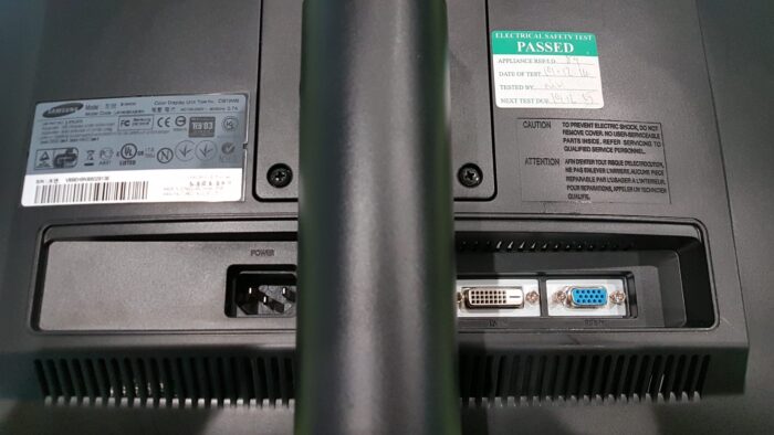 Used Samsung 19" VGA, DVI - Image 2