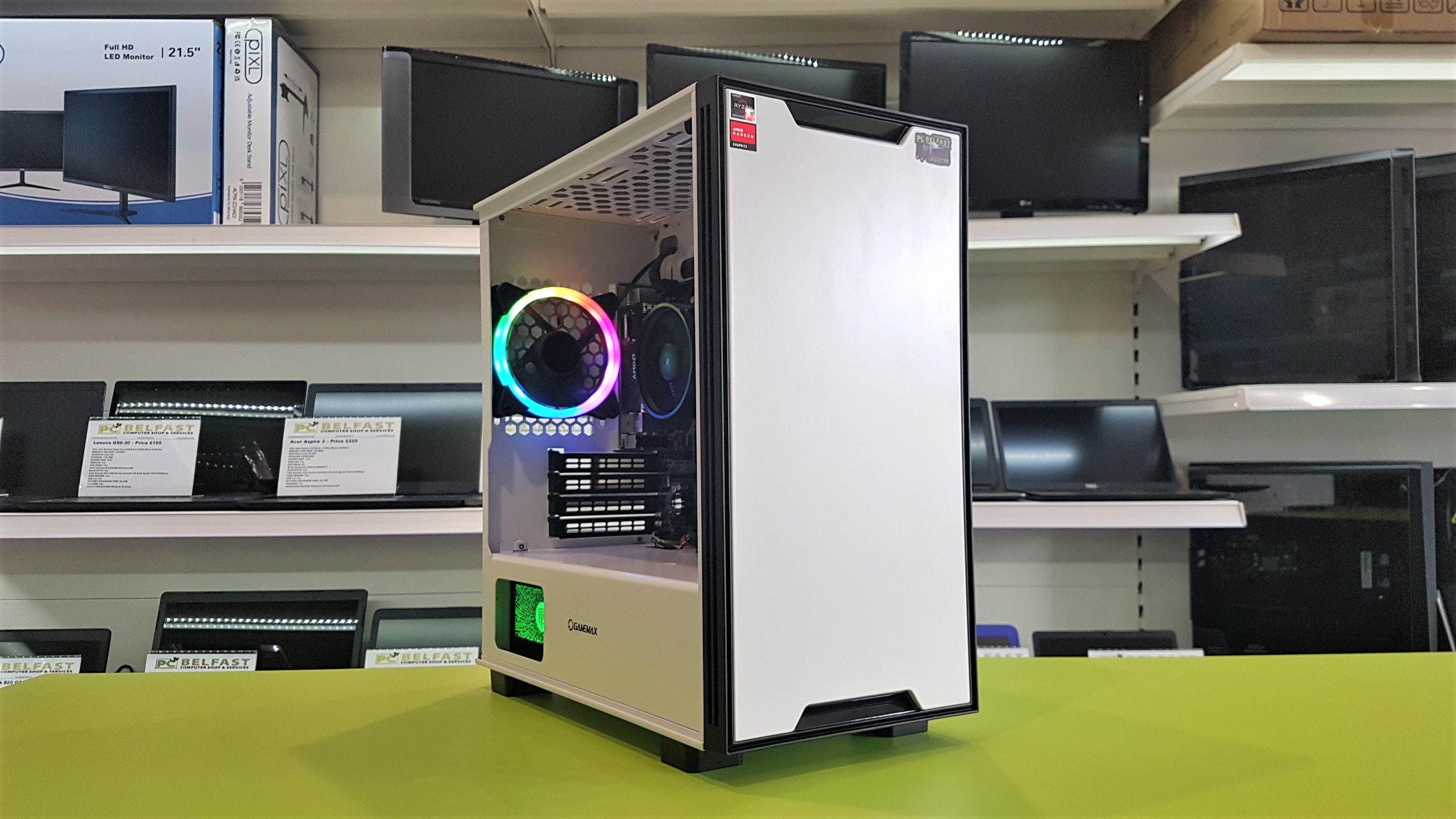 Gamemax commando (3) Custom Gaming PC Gamemax Commando / AMD Ryzen 5 4.40GHz / 16GB RAM / 500GB SSD / Radeon Graphics - Image 1