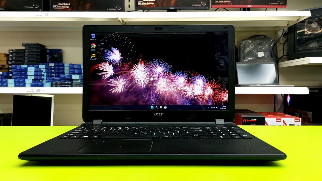 Acer Aspire laptop 55 (3) Refurbished Acer Aspire ES15 / Intel Celeron N3050 / 4GB RAM / 128GB SSD / DVD Drive / Intel HD - Image 1