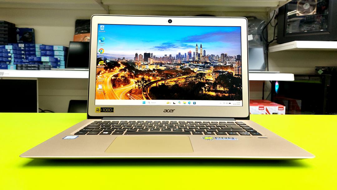 Acer Swift 3 (3) Refurbished Acer Swift / Intel i5 7200U 3.1GHz / 8GB RAM / 256GB SSD / 14inch Screen - Image 1