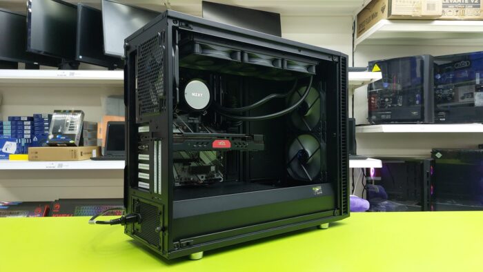 Used Custom Fractal / Intel i9 9th Gen 5.00GHz / 32GB RAM / 1TB NVMe / Multi Choice Graphics - Image 4