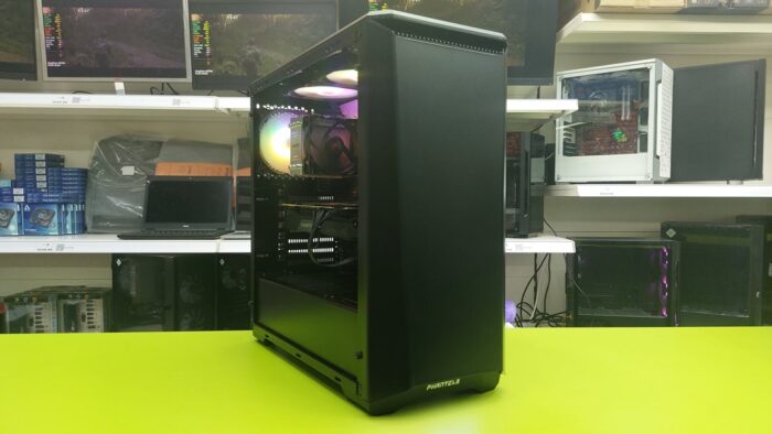 Phantex black 12 (3) Used Custom PC Phantex / Intel i7 7700K 4.50GHz / 16GB RAM / 500GB NVMe / Multi Choice Graphics - Image 1
