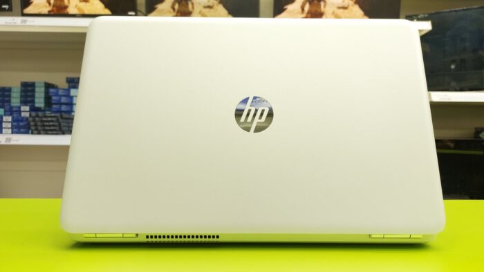 Used HP Pavilion 15 / Intel 4405U 2.10GHz / 4GB RAM / 240GB SSD / 15.6" SCREEN - Image 3