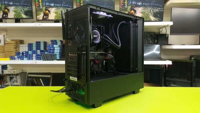 Used Custom Gaming PC / AMD Ryzen 5 5600X 4.6GHz / 16GB RAM / 1TB SSD / Multi Choice Graphics - Image 3